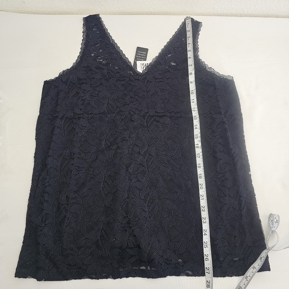NWT Torrid Stretch Lace V-Neck Tank Black Sleeveless Top Shell Plus Size 1X - Picture 9 of 14